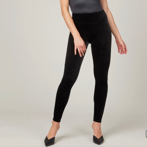Spanx Black Velvet Leggings Size Small Worn One Time Only - Picture 1 of 8